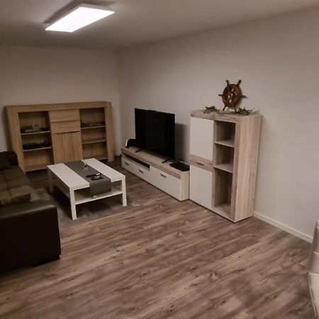 3 Zimmer Ferienwohnung In Jever Exteriör bild