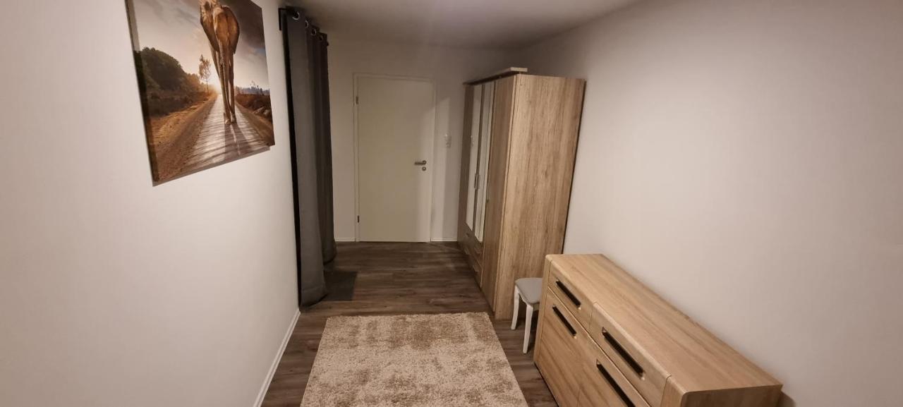 3 Zimmer Ferienwohnung In Jever Exteriör bild